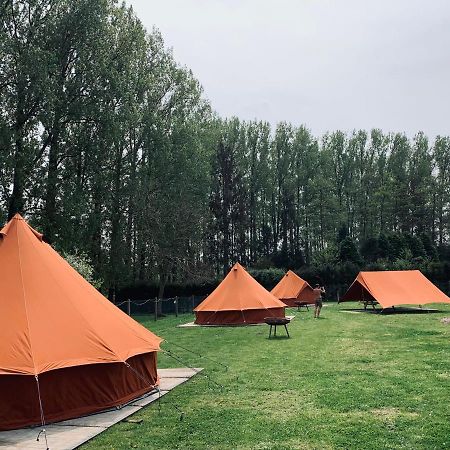 Fiertelmeers Boutique Glamping Hotel Ronse Bagian luar foto